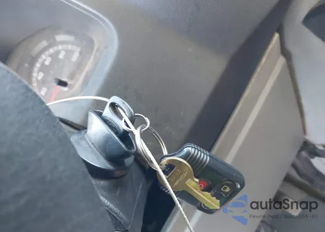 2011 Ford E-250 Commercial z USA, uszkodzony, nr VIN 1FTNE2EWXBDB24823